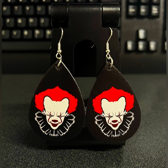 Penny Wise PU Leather Clown Earrings 🤡 - Picture 1 of 3